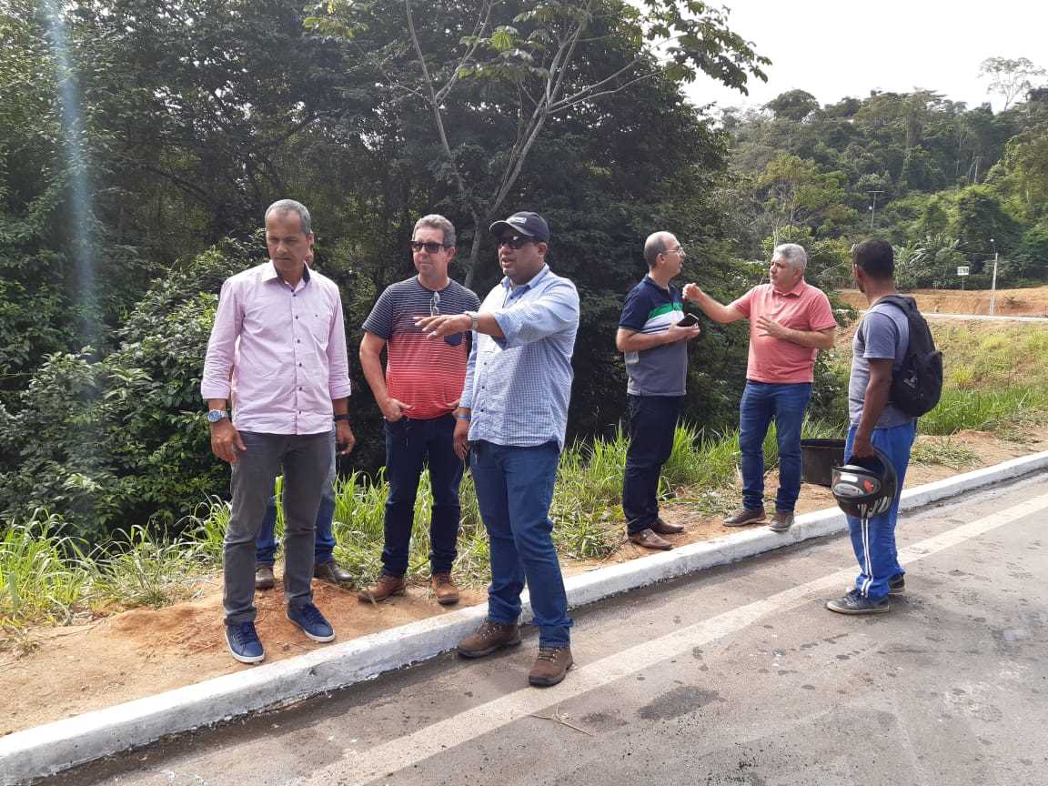 Camacã: As máquinas mais pesadas chegaram no trevo e o recapeamento asfáltico segue em ritmo acelerado